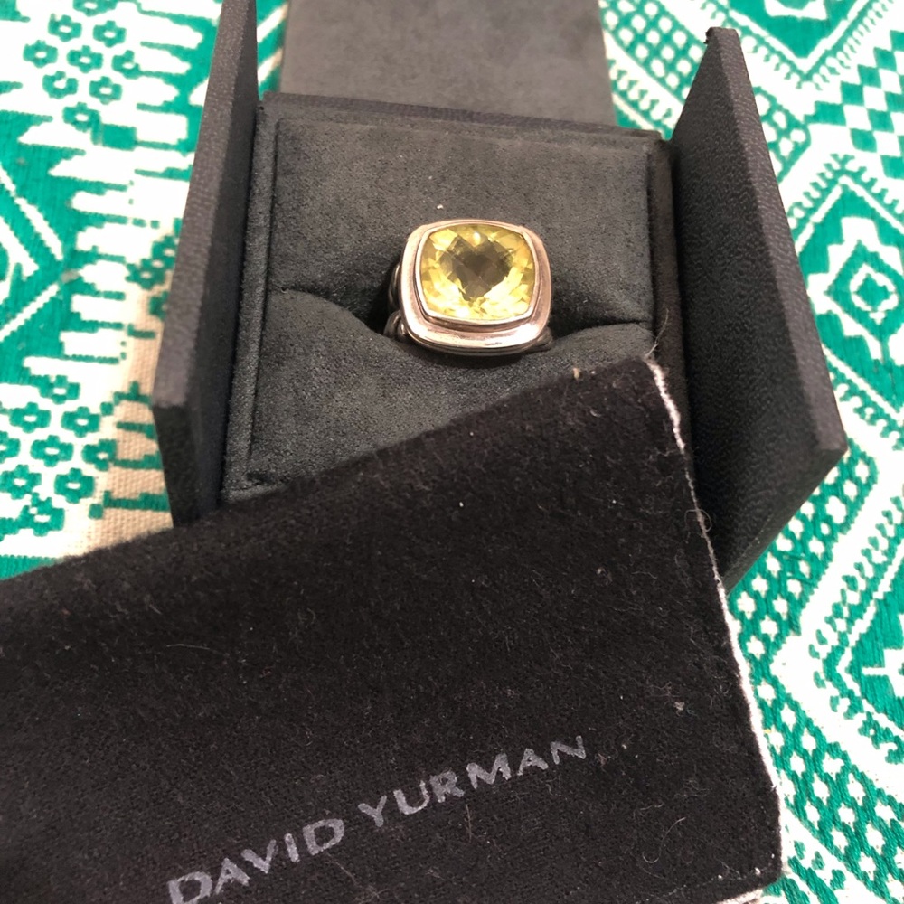 David Yurman Petite Albion, Peridot, Size 5